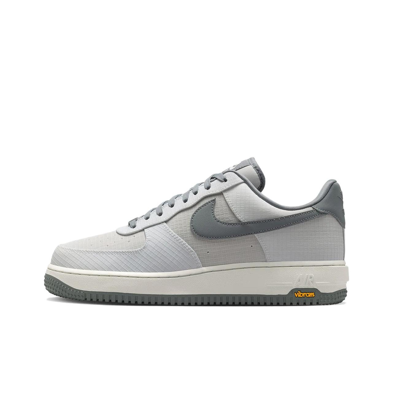 Nike Shoes Air Force 1 - حذاء نايك إير فورس 1 منخفض