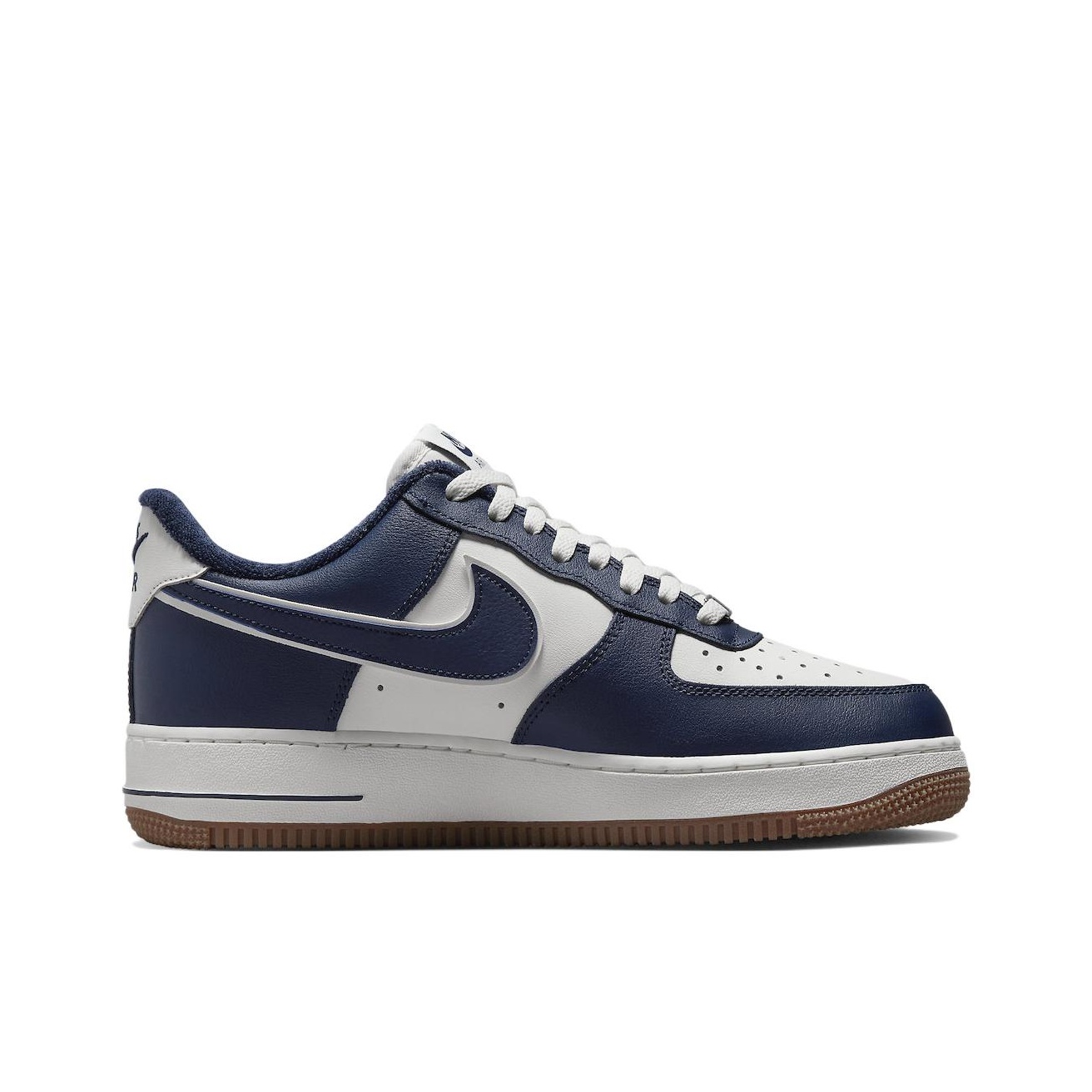 حذاء نايك إير فورس 1 منخفض الر - مراجعة Nike Shoes Air Force 1 وسعره