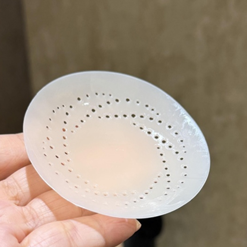 أغطية حلمات الثدي للرجال من ال - مراجعة Silicone Bra Adhesive وسعره
