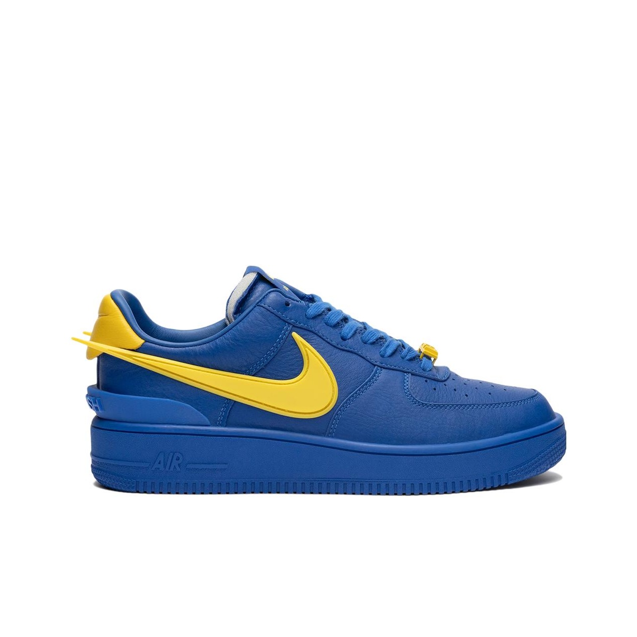 حذاء نايك × أمبوش إير فورس 1 ا - مراجعة Nike Shoes Air Force 1 وسعره