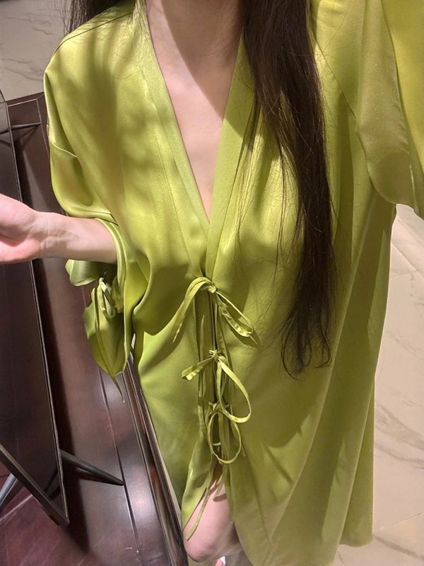 روب كارديجان خفيف الوزن بأكمام - مراجعة Robe Silk Women وسعره